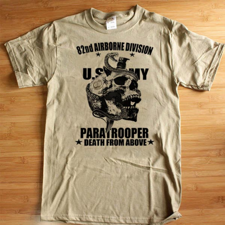 82nd Airborne Division T-Shirt US Army All American Paratrooper Skull And Snake Cotton Tee