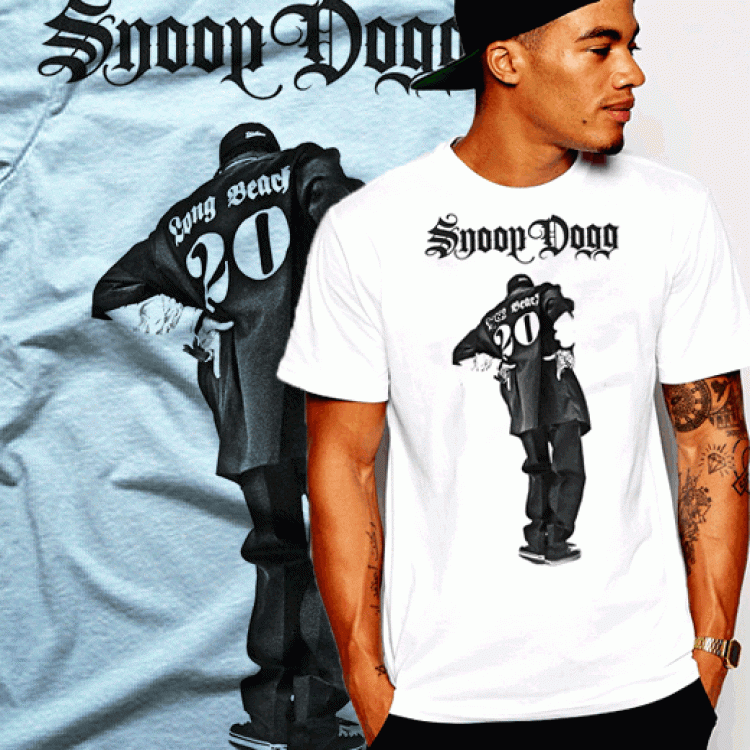 Snoop Dogg t-shirt C walking